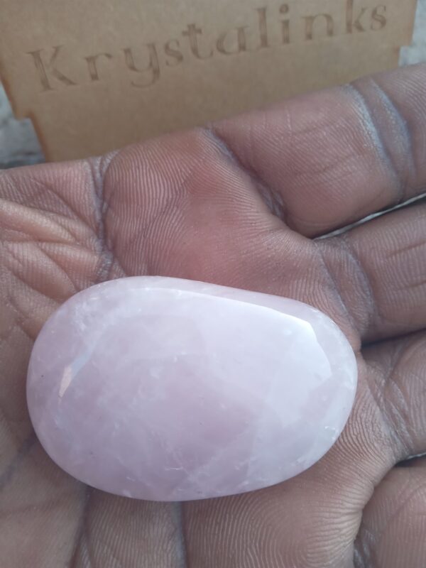 Rose quart palm Stone